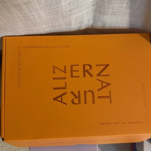 Elegant Red Mesh Heeled Mules - Picture 10 of 12